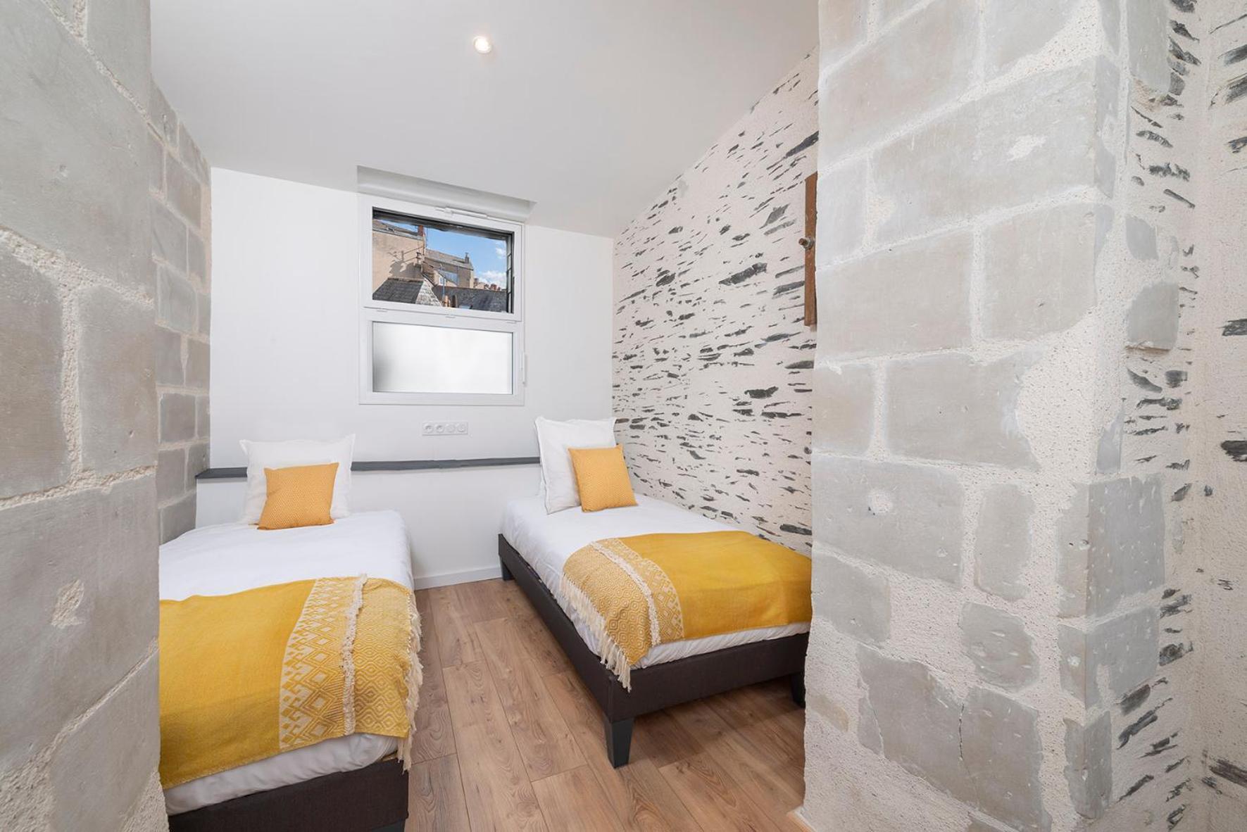 Hyper Centre 16 Rue Valdemaine Apartman Angers Szoba fotó